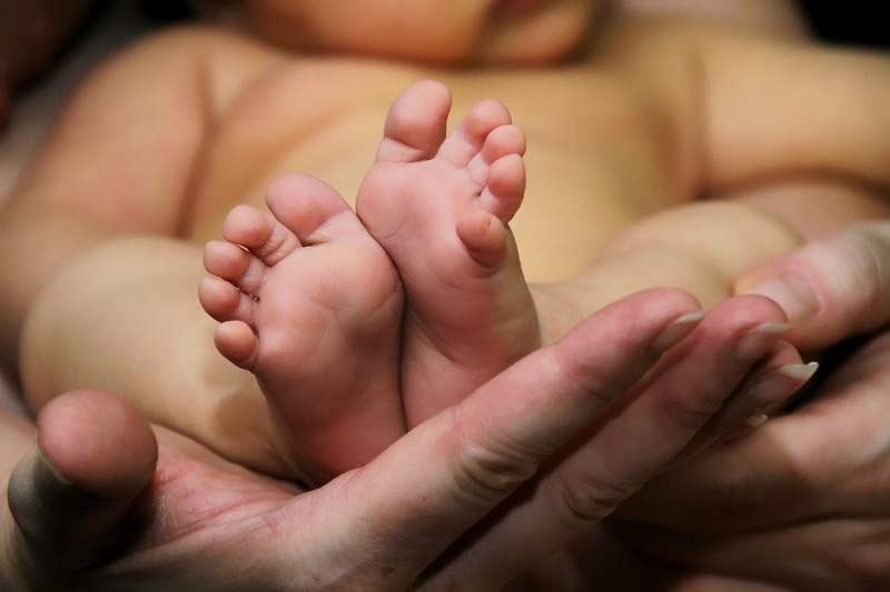 Los pies de los recién nacidos no son iguales a los de los adultos.
